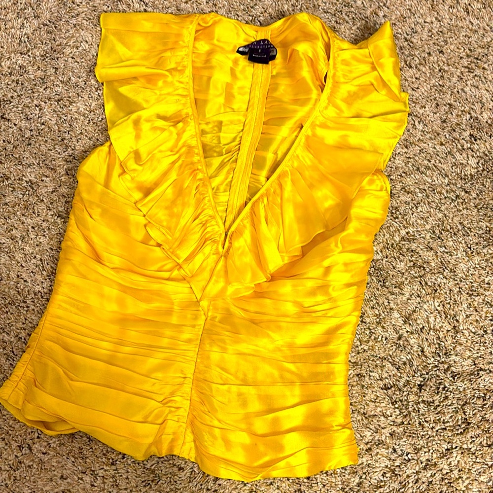 Ralph Lauren
Blouse 
Bright Yellow
zipper in back
Size 6